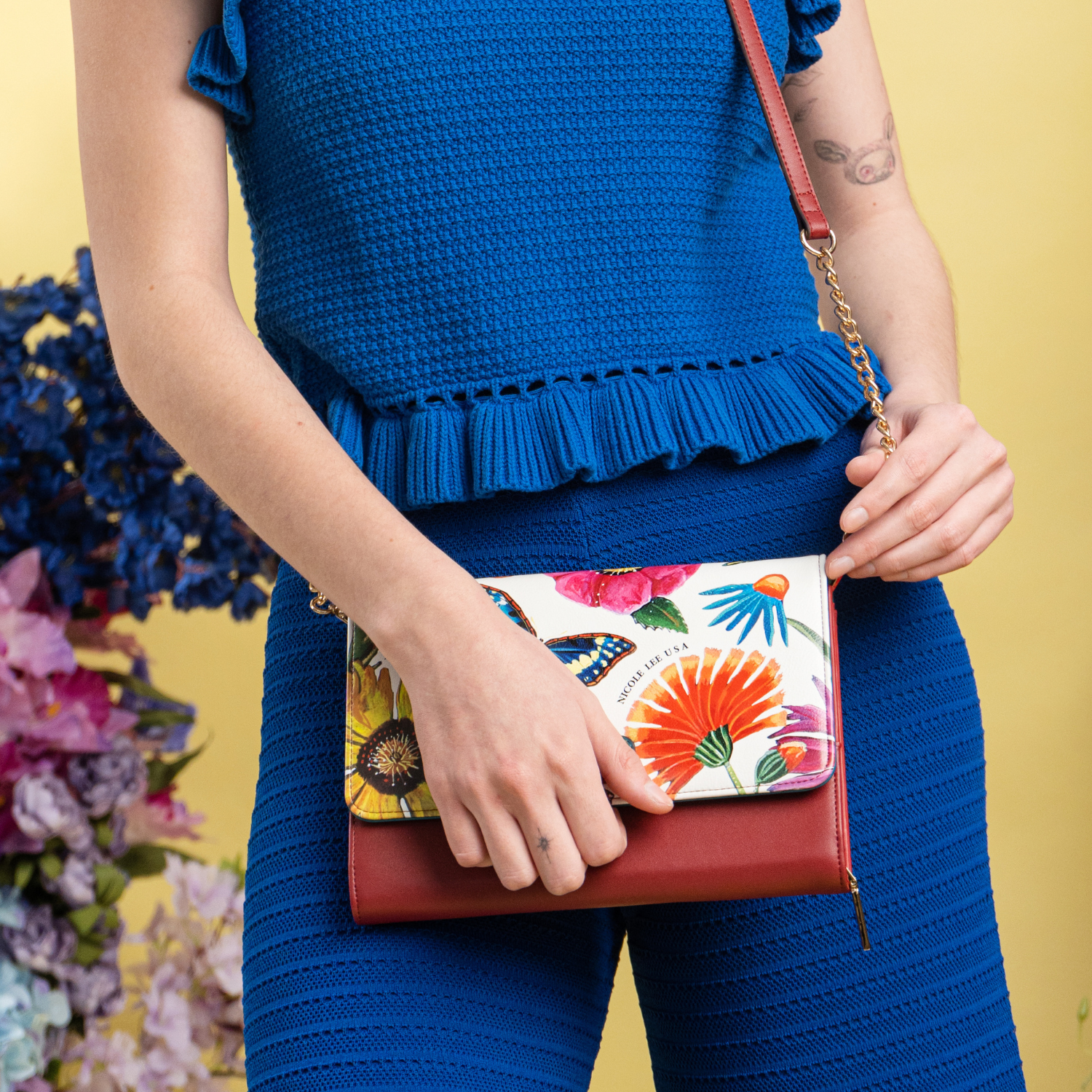 AUBRI CROSSBODY WALLET