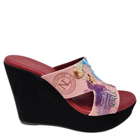 OUR CUTOUT WEDGE SANDALS IN OUR NICOLE LEE CASUAL WALK DESIGN WITH A 4.5' HEEL HEIGHT