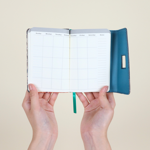 MONTHLY PLANNER WITH PEN