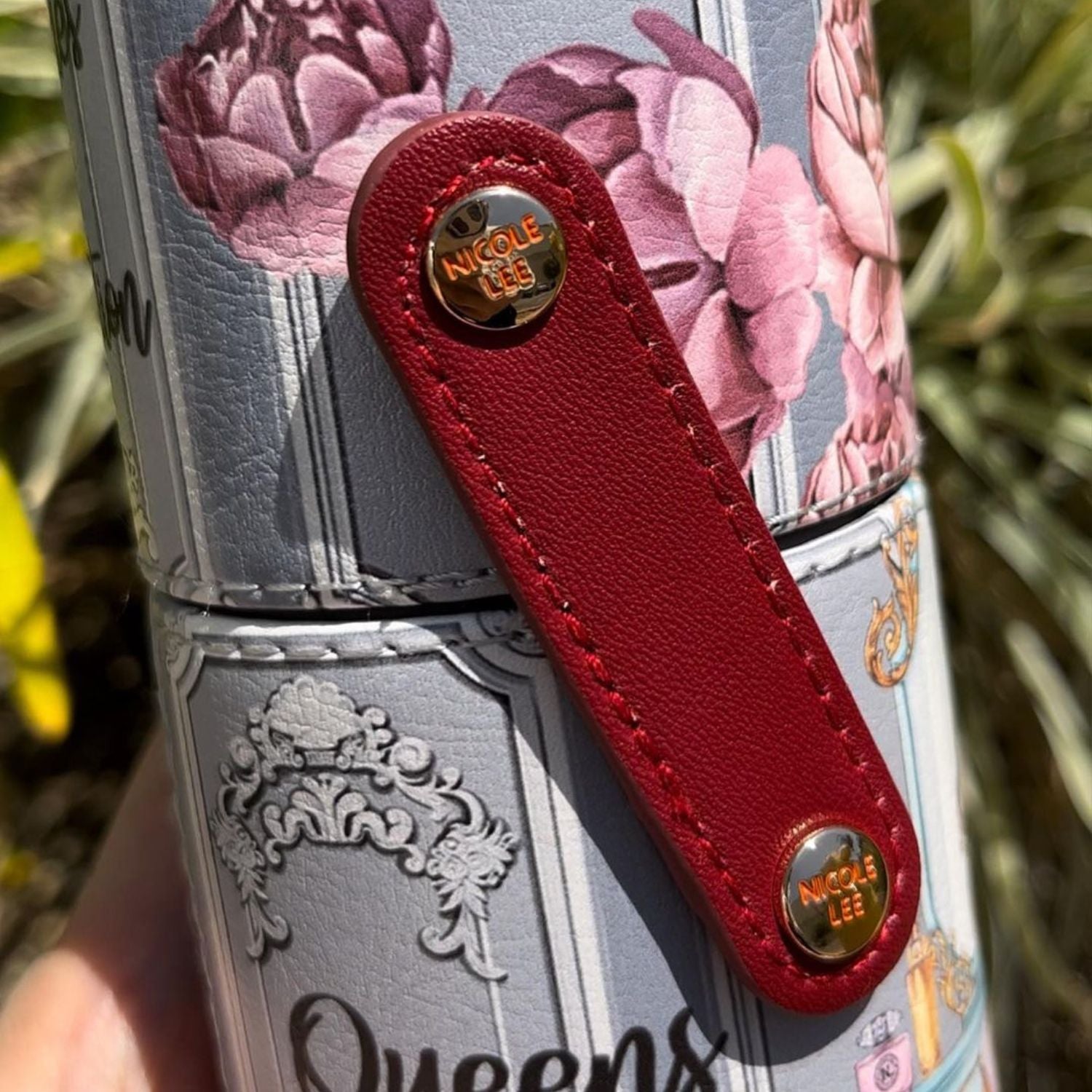 MACARIA MAKEUP CASE WITH 4 PIECE BRUSH SET