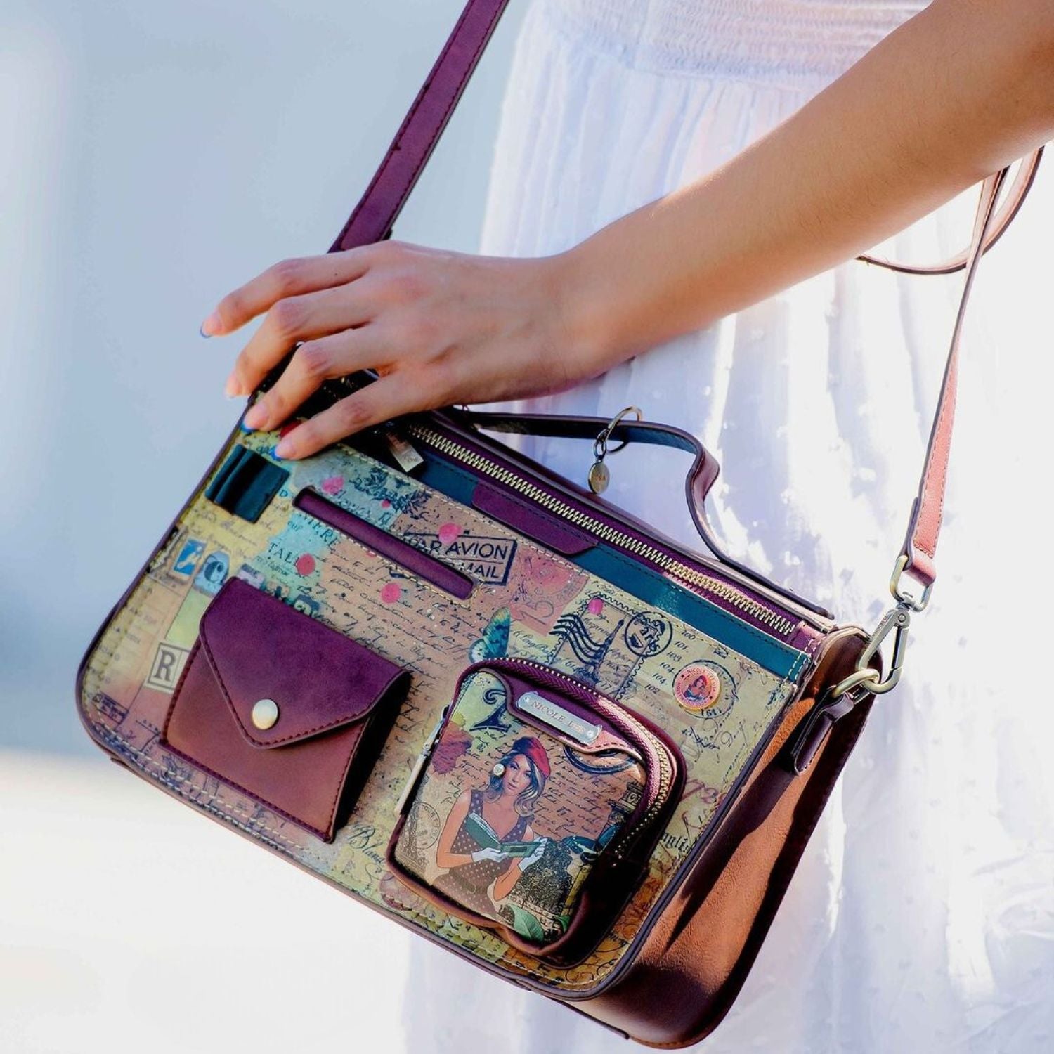 ルイ Multi-Zip Phone Case Crossbody with Universal Phone Size
