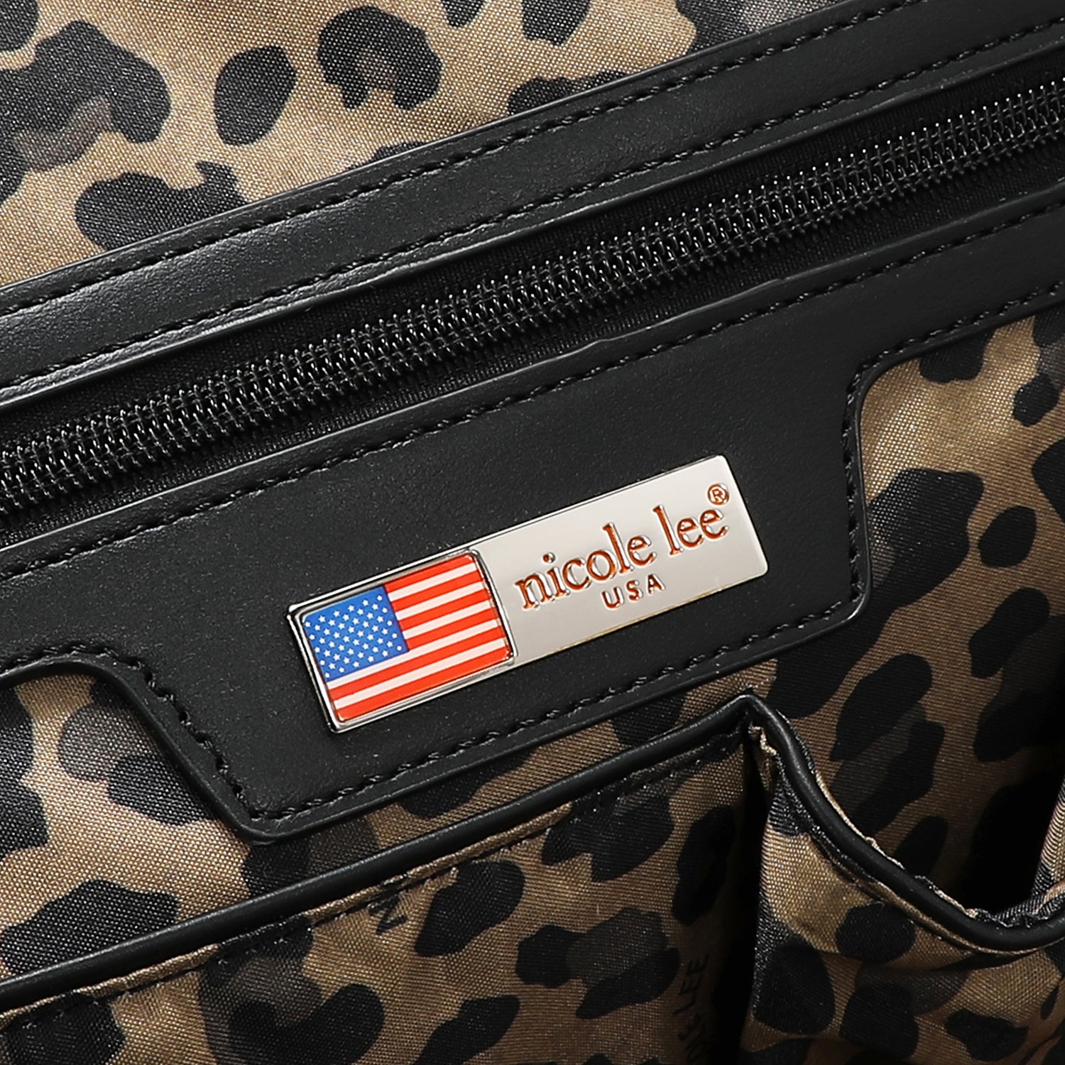 SQUARE ROLLING TRAVEL TOTE
