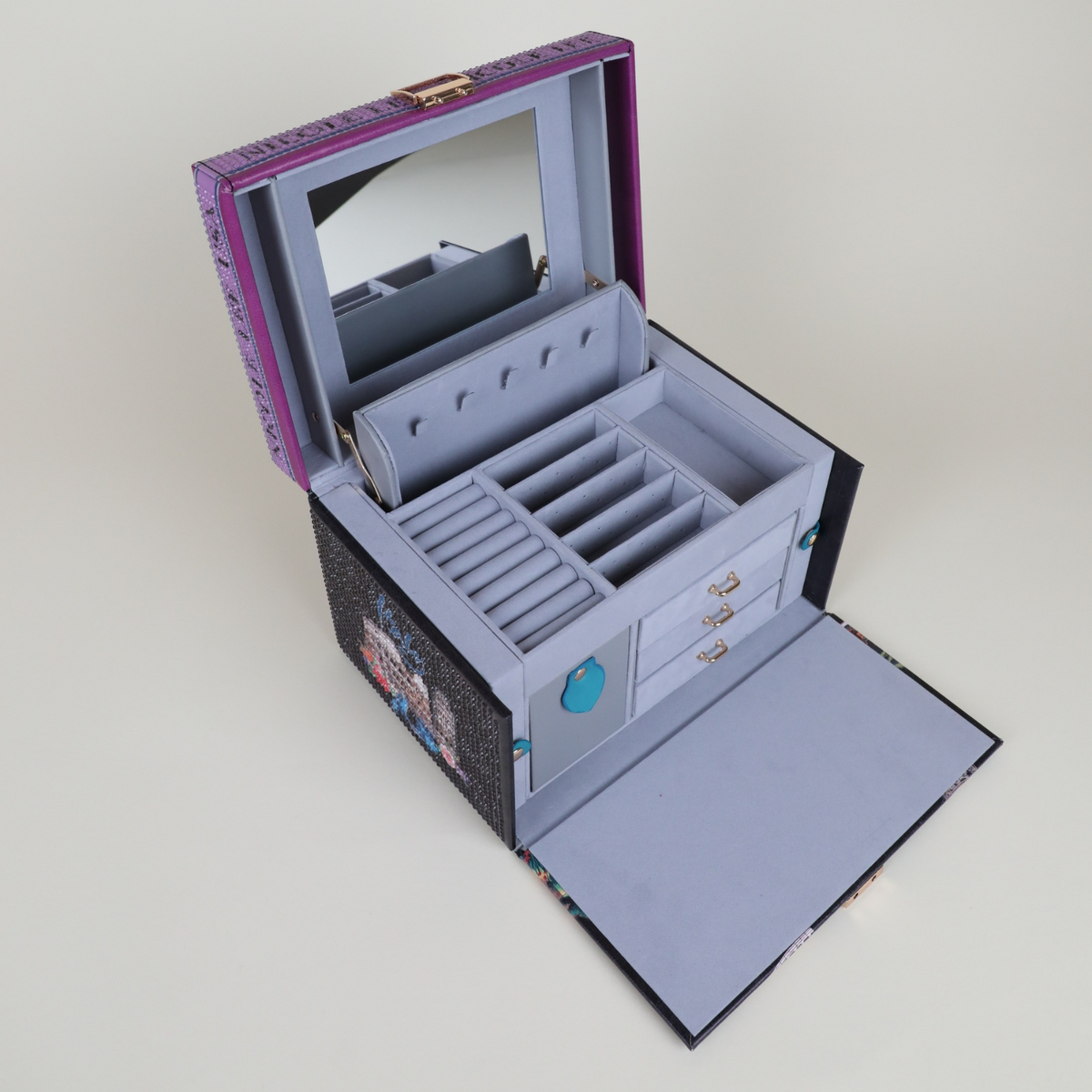 GRAY VELVET INTERIOR LINING WITH MIRROR WITH SEVERAL COMPARMENTS FOR RINGS, NECKLACE AND BRACELETS