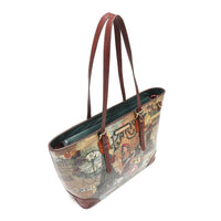 PARIS FASHION WEEK SHOPPER